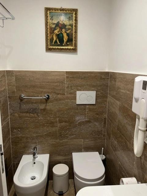 X2 Con Splendida Vista Sulle Terme Di Diocleziano E Sul Chiostro Di Michelangelo Casa de hóspedes *