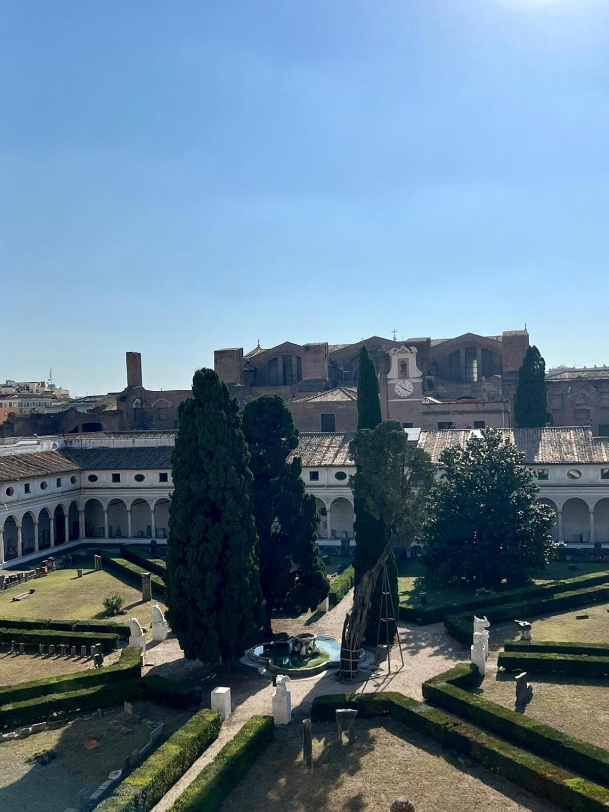 X2 Con Splendida Vista Sulle Terme Di Diocleziano E Sul Chiostro Di Michelangelo Casa de hóspedes *