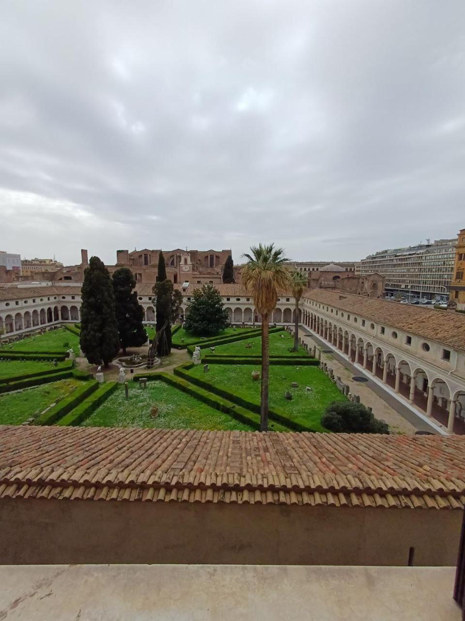 Affittacamere X2 Con Splendida Vista Sulle Terme Di Diocleziano E Sul Chiostro Di Michelangelo Roma