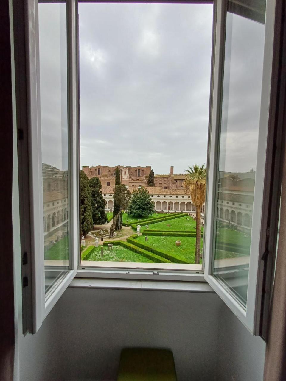 Affittacamere X2 Con Splendida Vista Sulle Terme Di Diocleziano E Sul Chiostro Di Michelangelo